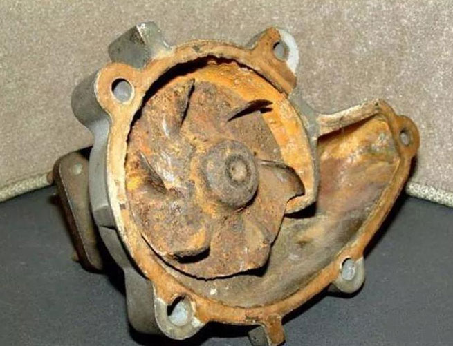 循環(huán)水泵內(nèi)部生銹怎么辦？